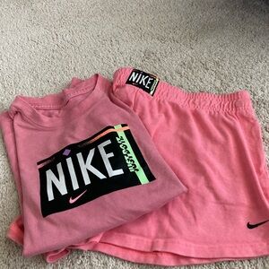 Tee shirt & shorts by Nike